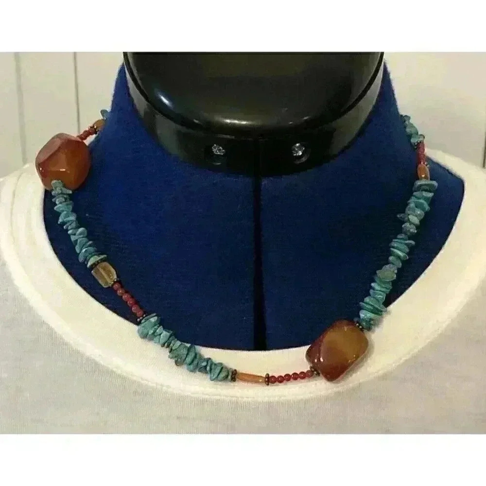 Beaded Stone Howlite and Agate Necklace READ